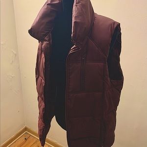 American Eagle Puffer vest